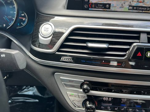 Used 2018 BMW 740e xDrive w/ M Sport Package AWD/4WD image 40