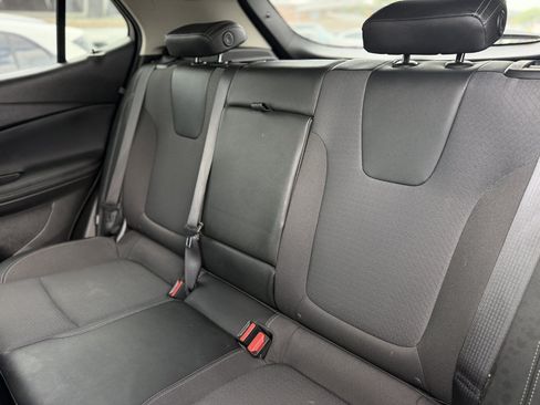 Used 2021 Buick Encore GX Select w/ Experience Buick Package FWD image 17