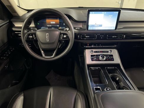 Certified 2023 Lincoln Aviator AWD w/ Premium Package image 8