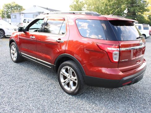 Used 2014 Ford Explorer Limited w/ Equipment Group 301A AWD/4WD image 9