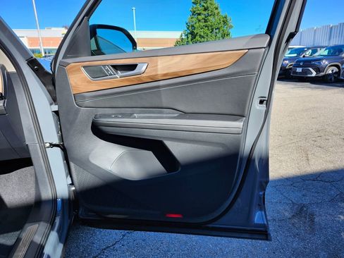 New 2026 Volkswagen Atlas SE image 19