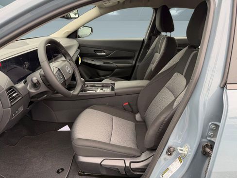 New 2026 Nissan Sentra SV w/ SV Convenience Package FWD image 5