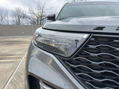 Used 2020 Ford Explorer ST w/ ST High-Performance Pack image 11