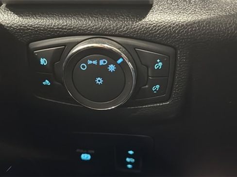 Used 2017 Ford F150 Lariat w/ Equipment Group 501A Mid image 21