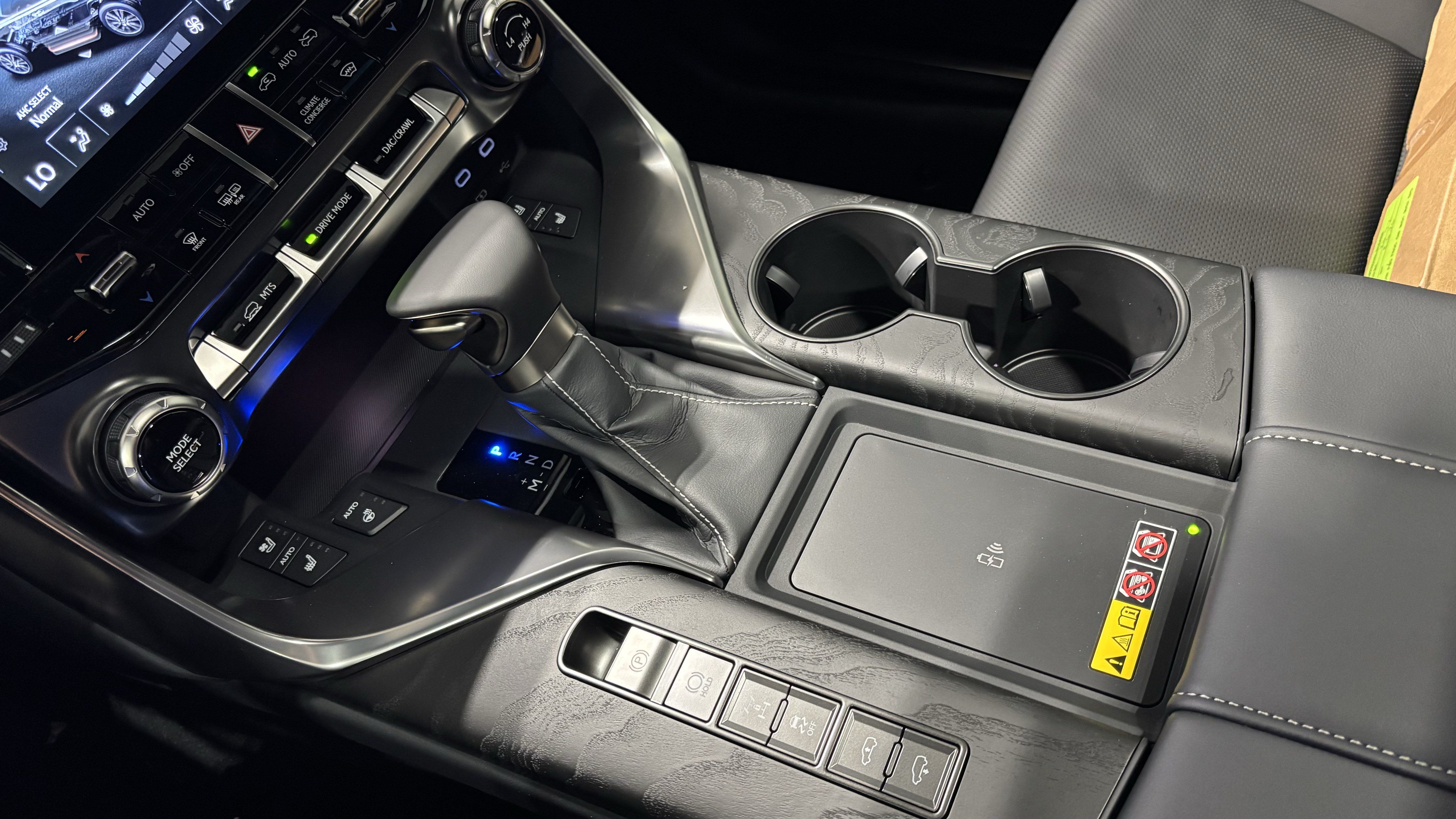 New 2026 Lexus LX 600 4WD w/ Appearance Package image 25