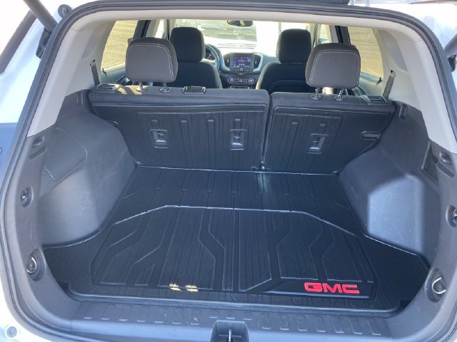 Certified 2024 GMC Terrain SLE w/ Driver Convenience Package FWD image 20
