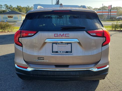 Used 2018 GMC Terrain SLT w/ Preferred Package image 5
