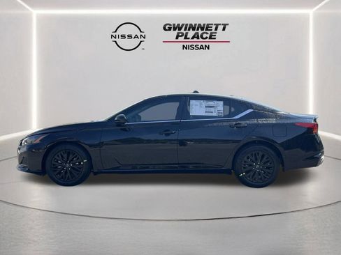 New 2026 Nissan Altima 2.5 SV image 22