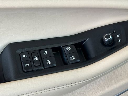 Used 2022 Jeep Grand Cherokee Limited RWD image 13