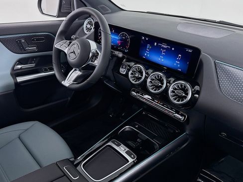 New 2026 Mercedes-Benz GLA 250 image 15