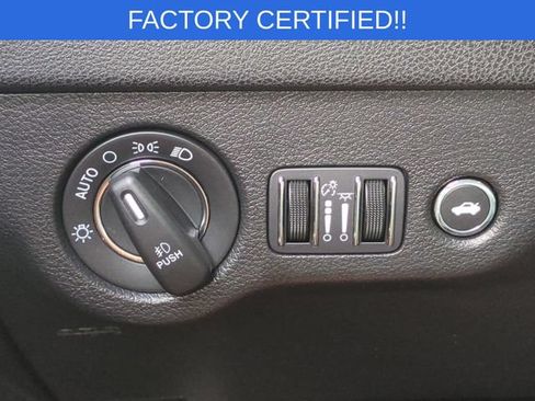 Certified 2023 Chrysler 300 S w/ Comfort Group RWD image 19