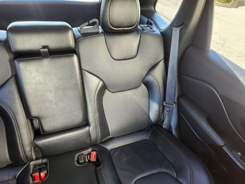 Used 2023 Jeep Cherokee Altitude Lux image 18