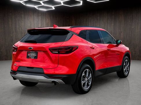 Used 2023 Chevrolet Blazer LT w/ Convenience Package FWD image 5