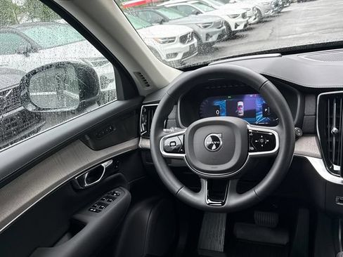 Used 2026 Volvo XC90 B6 Ultra w/ Protection Package AWD/4WD image 42
