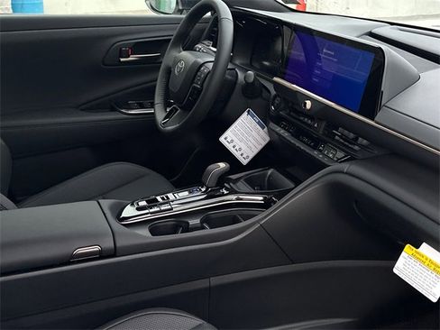 New 2026 Toyota Crown XLE image 12