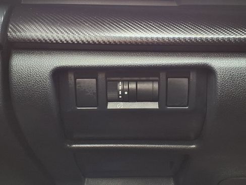 Certified 2025 Subaru Crosstrek 2.0i Premium image 9