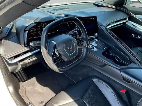 Used 2025 Chevrolet Corvette Stingray Premium Cpe w/ 3LT image 16