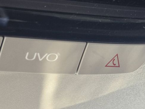 Used 2021 Kia Seltos SX w/ SX Sunroof Package image 10