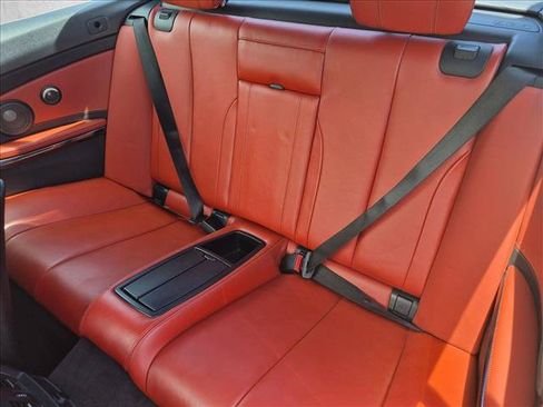 Used 2018 BMW M4 Convertible RWD image 19