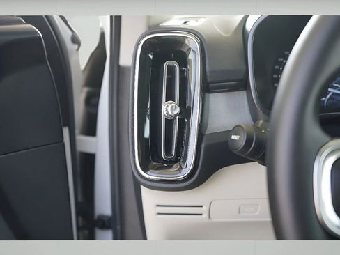 New 2026 Volvo XC40 B5 Plus w/ Protection Package Premier image 11