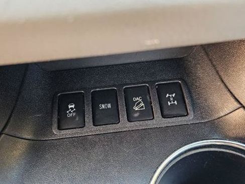 Used 2019 Toyota Highlander XLE AWD/4WD image 24