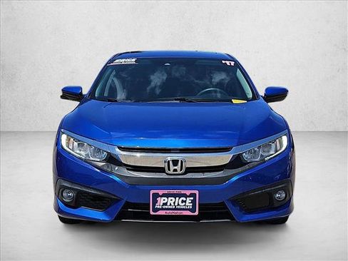 Used 2017 Honda Civic EX-T image 2