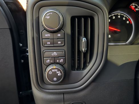 Used 2025 Chevrolet Silverado 1500 Custom Trail Boss image 13