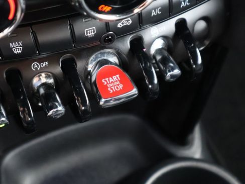 Used 2022 MINI Cooper Convertible w/ Premium Package FWD image 10