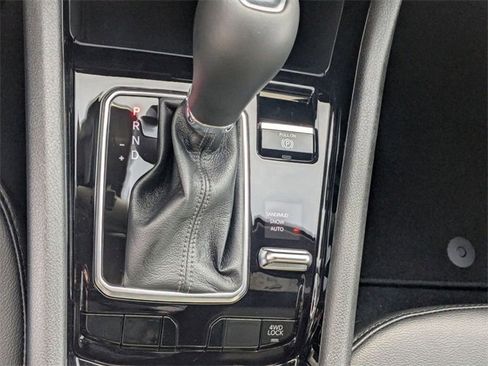 New 2026 Jeep Compass Latitude image 26