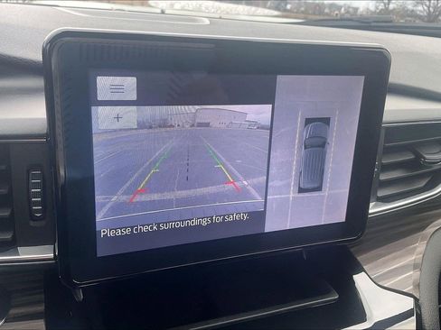 Used 2023 Ford Explorer Limited image 25