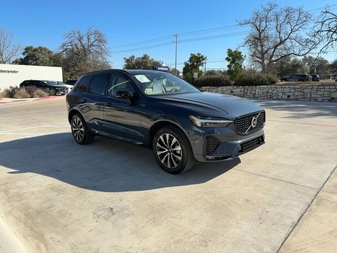 Used 2024 Volvo XC60 B5 Plus w/ Protection Package Premier image 7