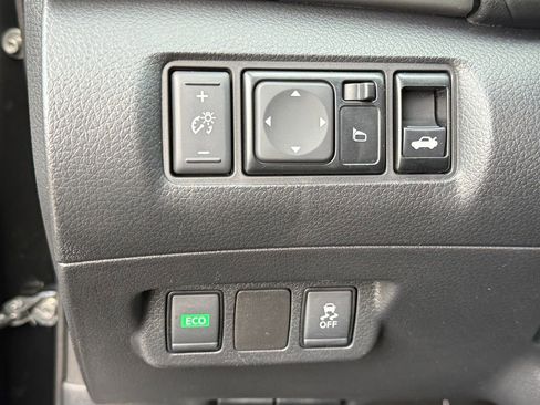 Used 2019 Nissan Sentra SV w/ Special Edition Package image 18