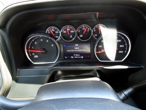 Used 2023 Chevrolet Silverado 2500 LTZ w/ LTZ Convenience Package image 11