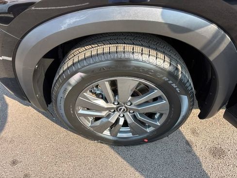Used 2024 Nissan Pathfinder SV FWD image 35