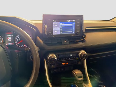 Used 2020 Toyota RAV4 XLE w/ Convenience Package AWD/4WD image 26