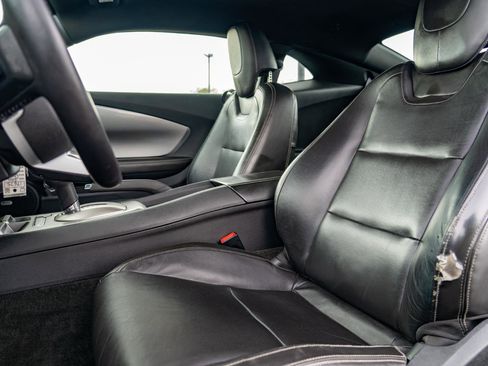 Used 2011 Chevrolet Camaro LT image 15