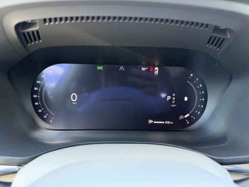 New 2026 Volvo XC60 B5 Ultra w/ Climate Package image 32