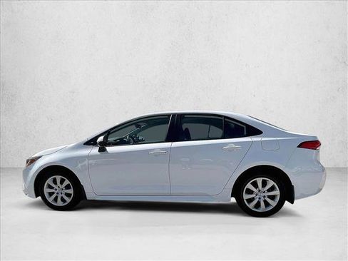 Used 2025 Toyota Corolla LE image 6