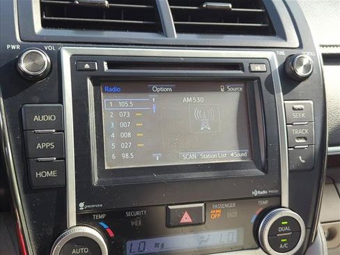 Used 2014 Toyota Camry XLE FWD image 22