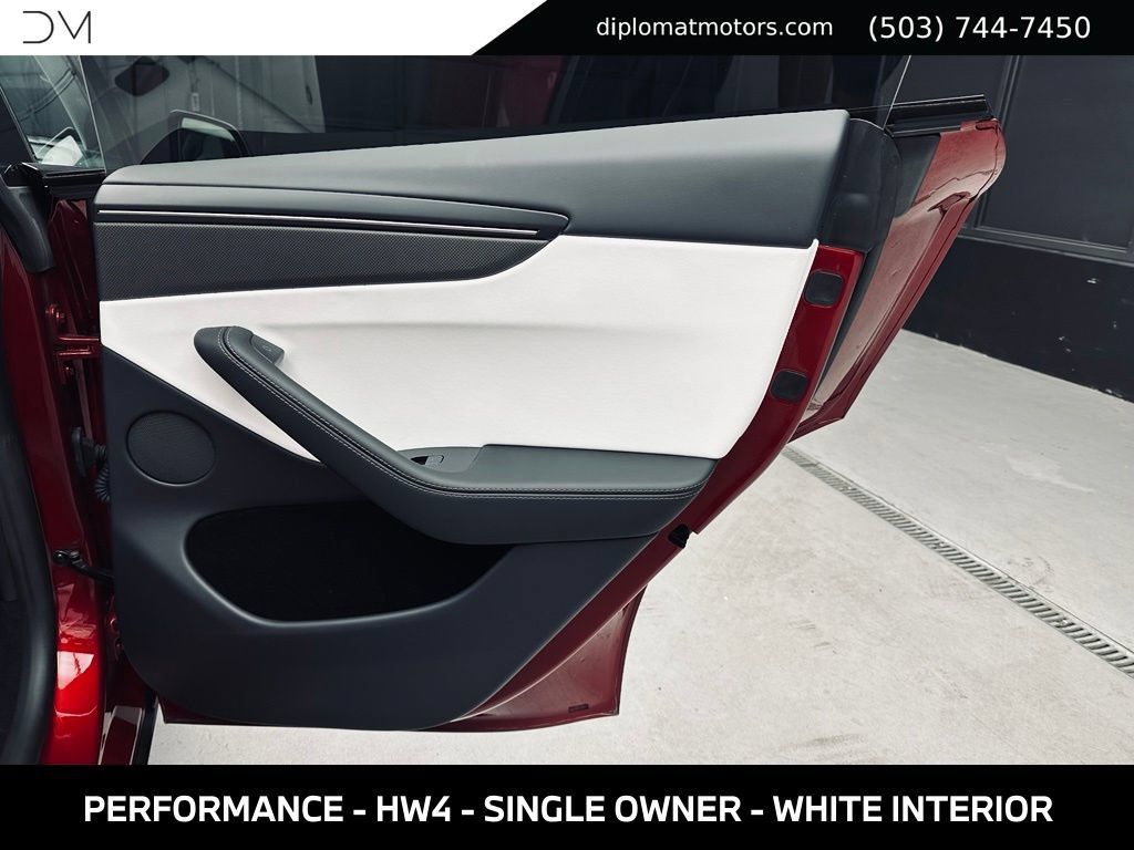 Used 2026 Tesla Model Y Performance AWD/4WD image 28