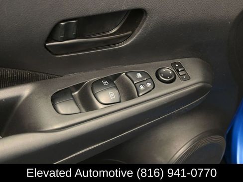 Used 2022 Nissan Kicks S FWD image 15