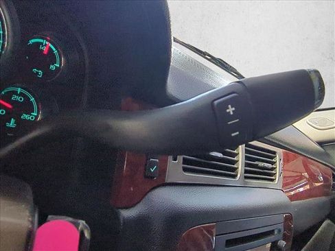 Used 2014 Chevrolet Tahoe LTZ image 14