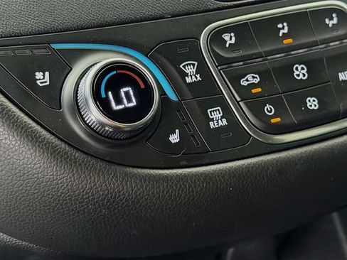 Used 2024 Chevrolet Malibu LT FWD image 19