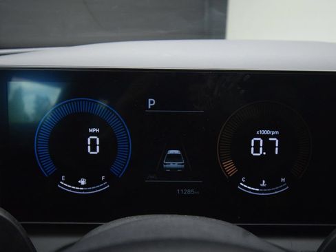 Used 2025 Hyundai Santa Cruz SEL AWD/4WD image 20