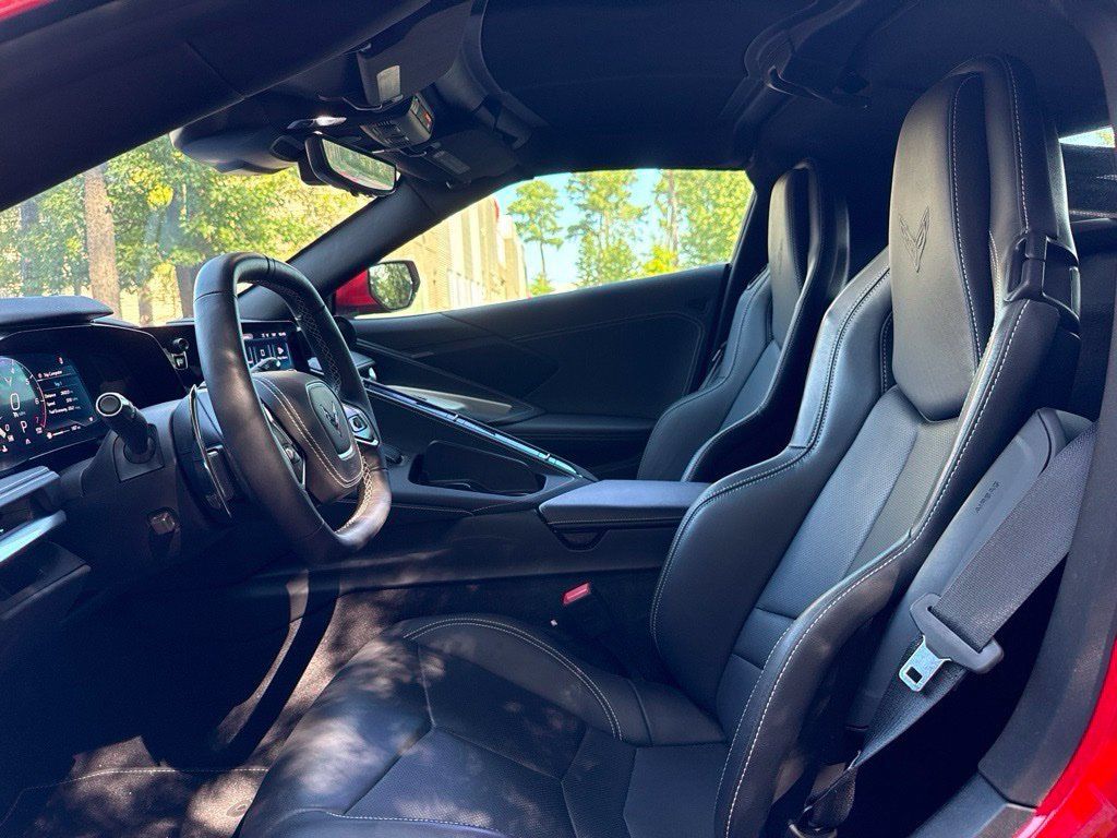 Used 2025 Chevrolet Corvette Stingray Coupe w/ Z51 Performance Package RWD image 21