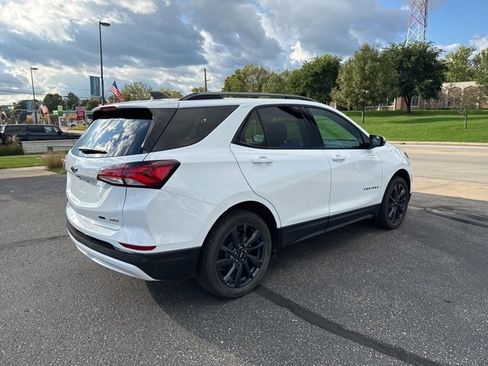 Used 2024 Chevrolet Equinox RS w/ RS Leather Package image 5