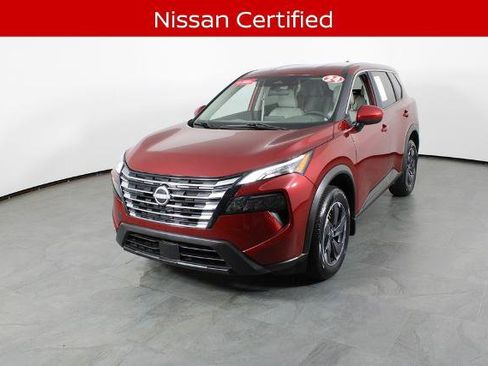 Certified 2024 Nissan Rogue SV FWD image 2