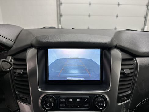 Used 2020 Chevrolet Tahoe LT image 36