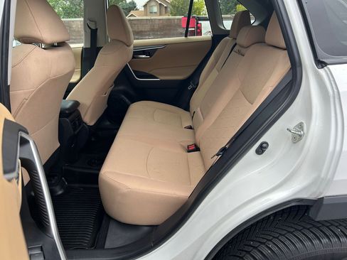Certified 2022 Toyota RAV4 XLE AWD/4WD image 24
