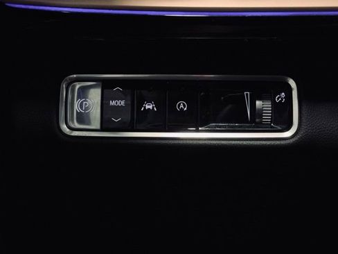 Used 2025 Buick Envision Sport Touring image 31